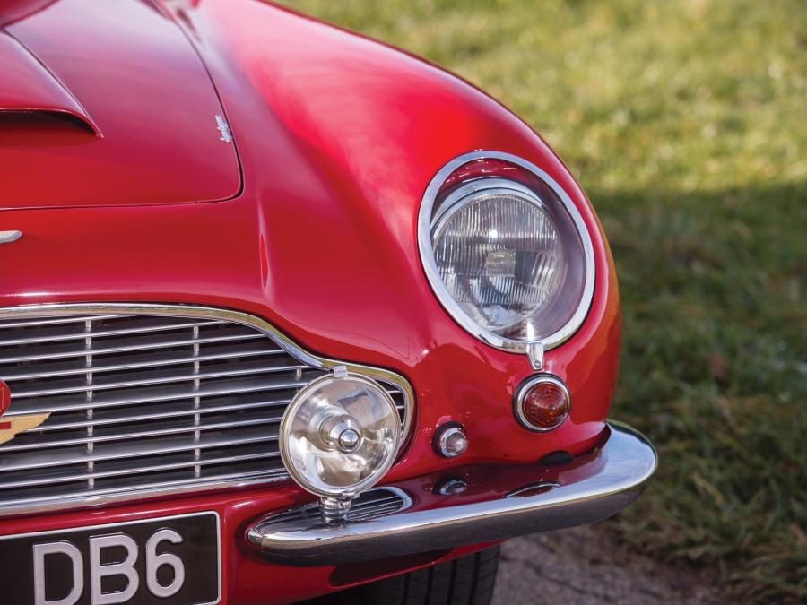 Детали экстерьера Aston Martin DB6 (2590/R) 1966 года  (фото 5 из 25)